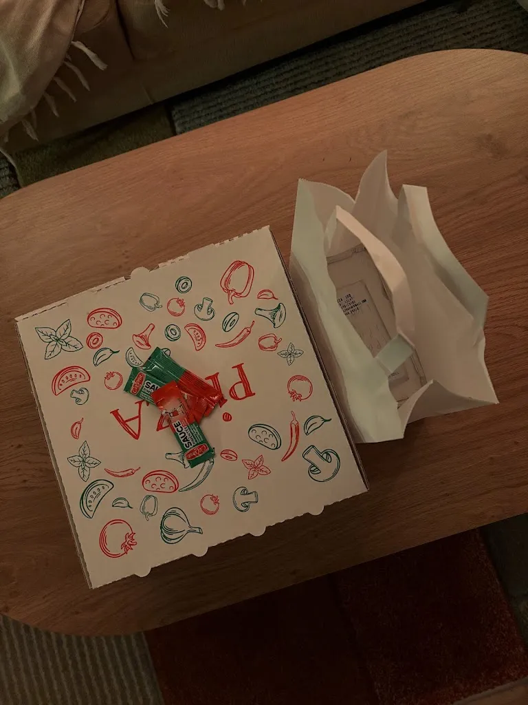 Lou-Ann Guiguen_La Piazzetta_Saint-Erblon_review