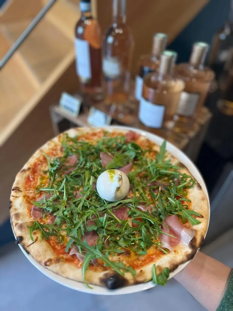 La Piazzetta Restaurant in Saint-Erblon