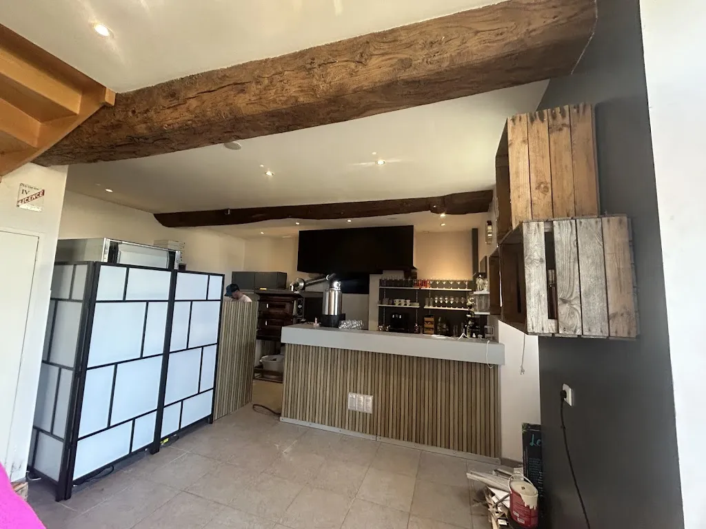 La Piazzetta_Saint-Erblon_slider_image_2