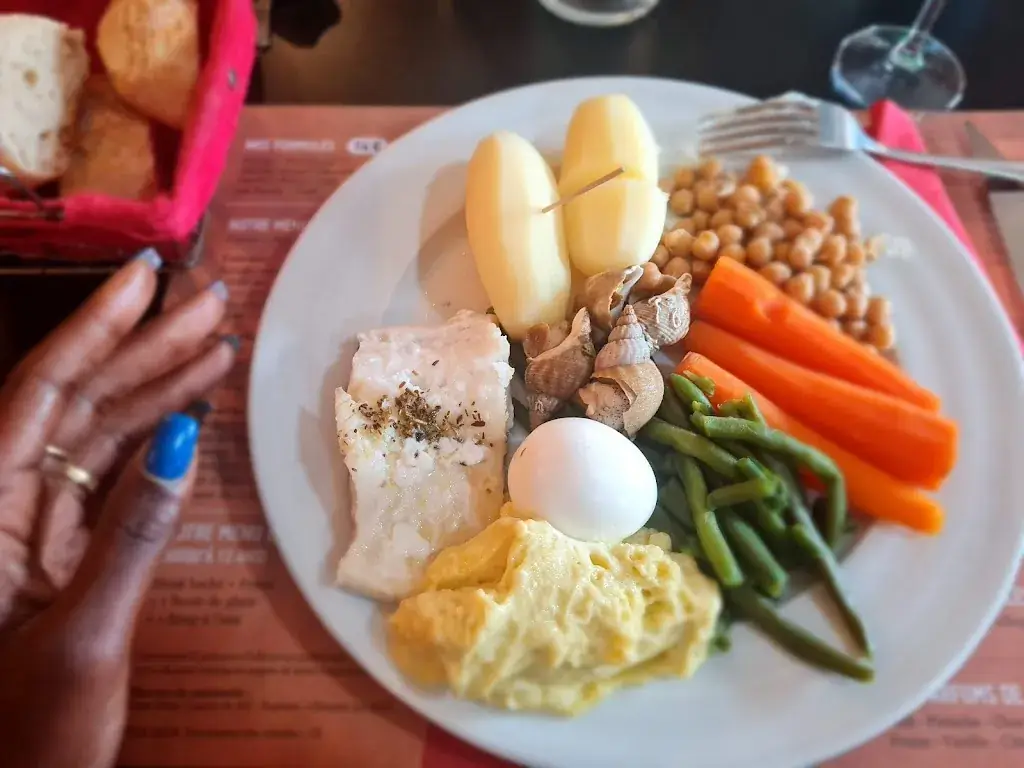 O bistrot gourmand_Saint-Étienne-du-Grès_slider_image_2