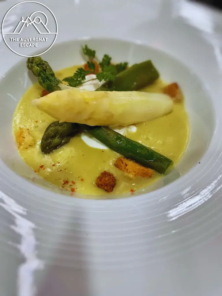 TheAuvergnatEscape_Le Vellavi_Puy-en-Velay_review