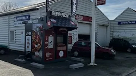 Gang Of Pizza_Saint-Georges-de-Reintembault_slider_image_3