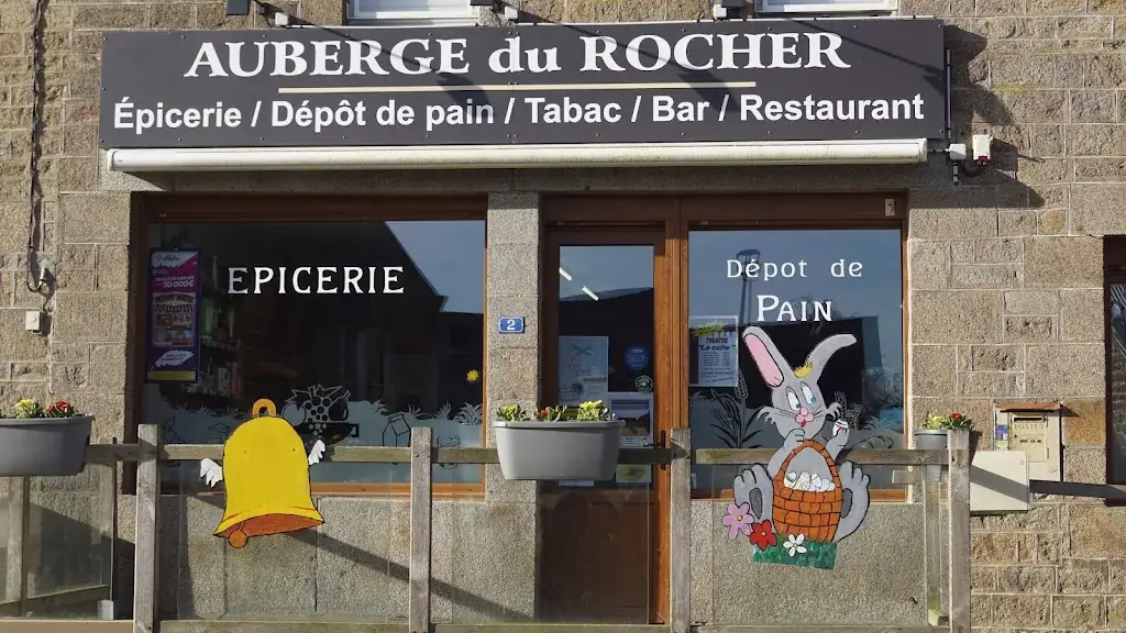 Auberge du Rocher_Monthault_slider_image_1