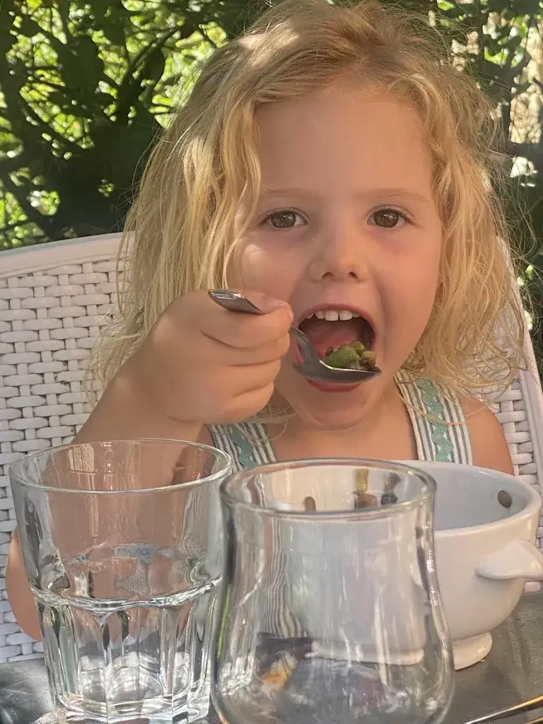 Julia Choosing Keeping_Le casse-graines_Châtellier_review