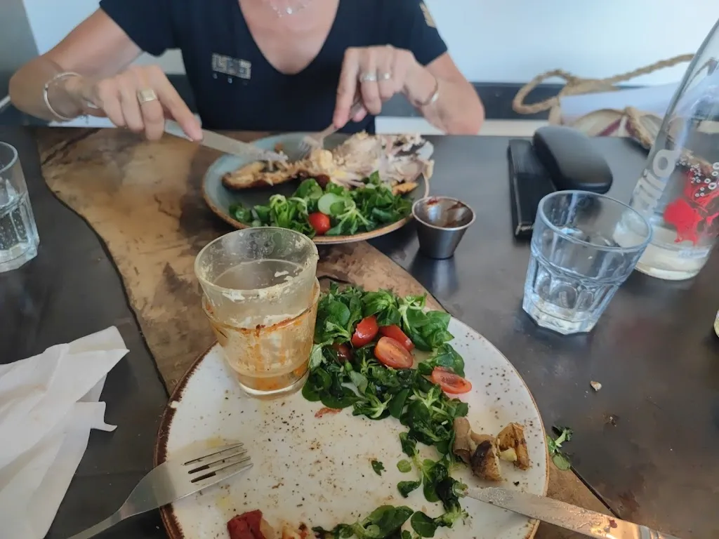 roger roger's_Rôtisserie Montaigne Saint Barnabé_Marseille_recensione