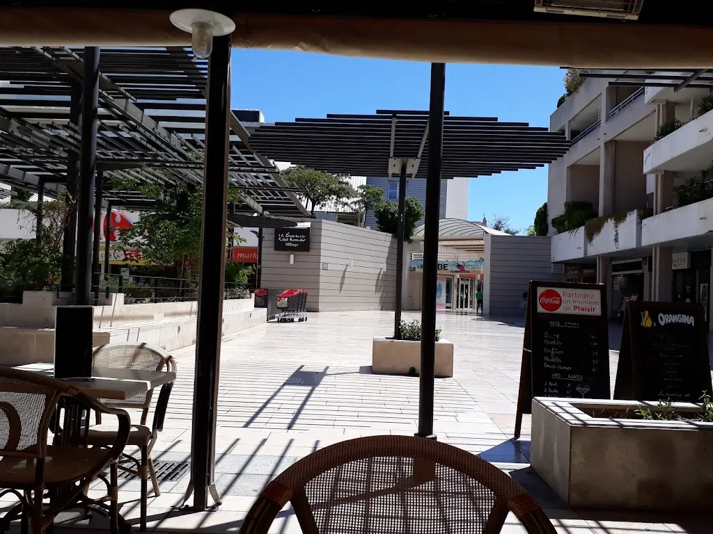 Brasserie Le Village restaurant in Marseille