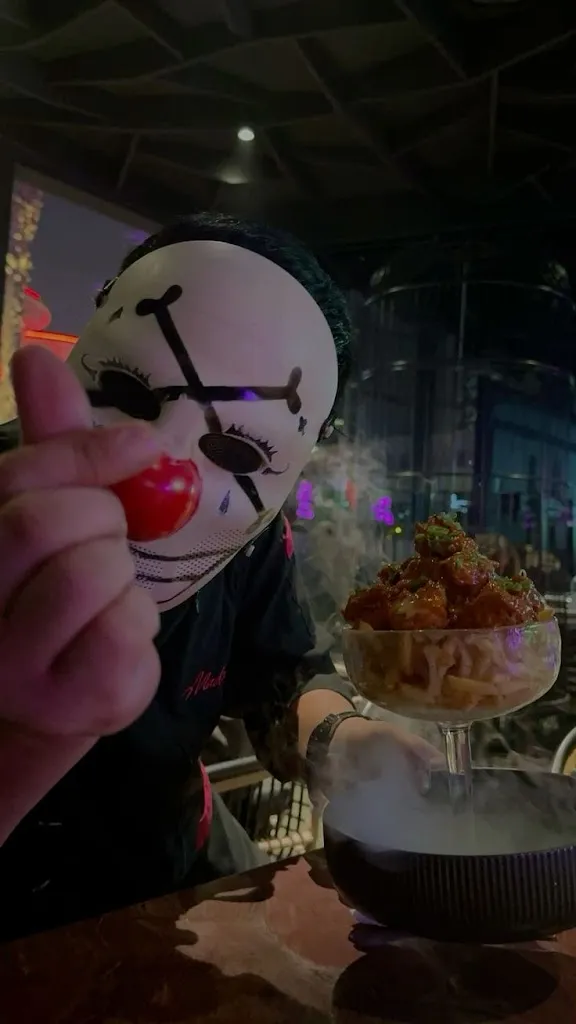 AD Family Ad_Madness fusion food_Marseille_review