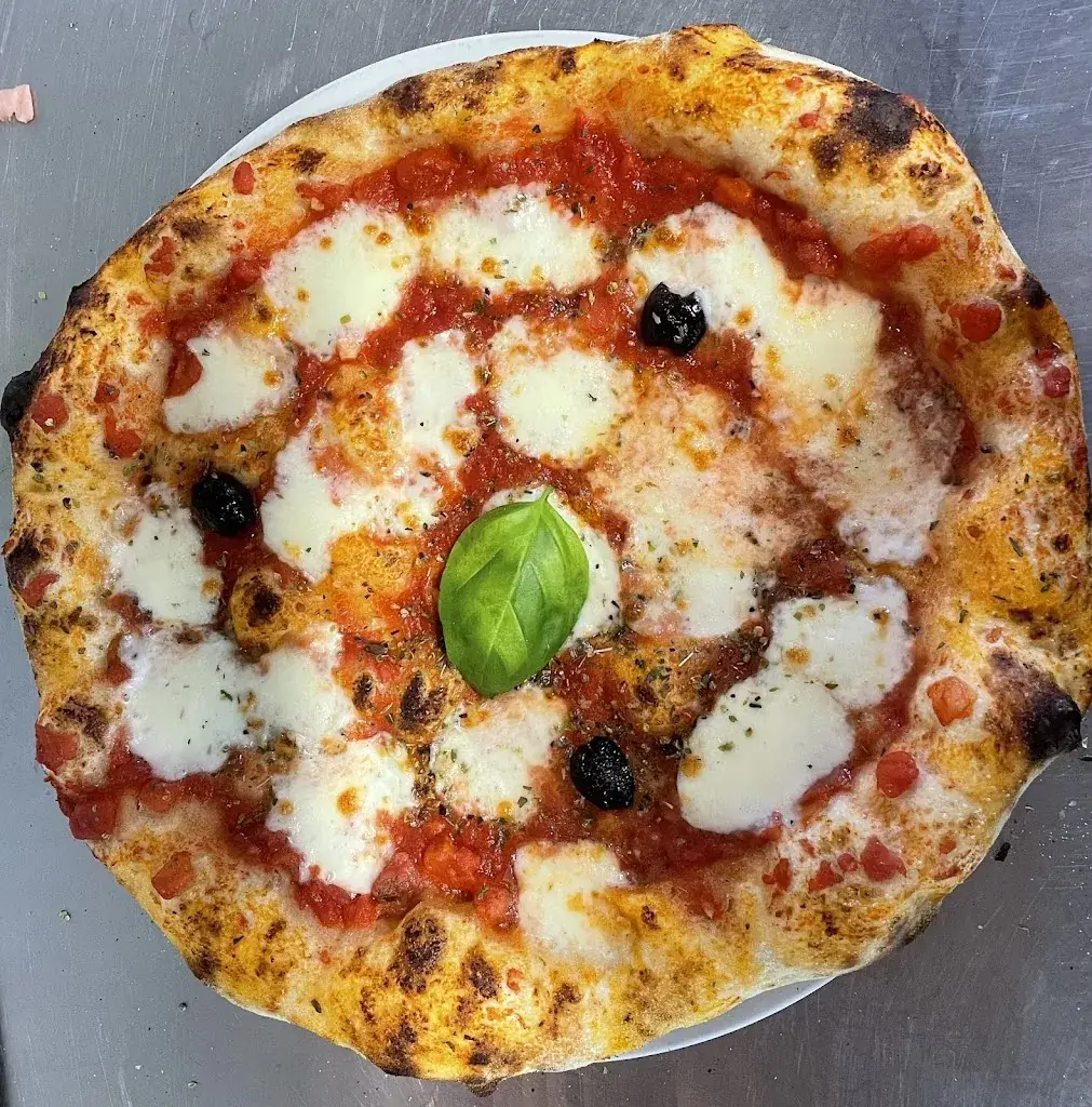 PIZZERIA MONTAIGNE_Marseille_slider_image_2