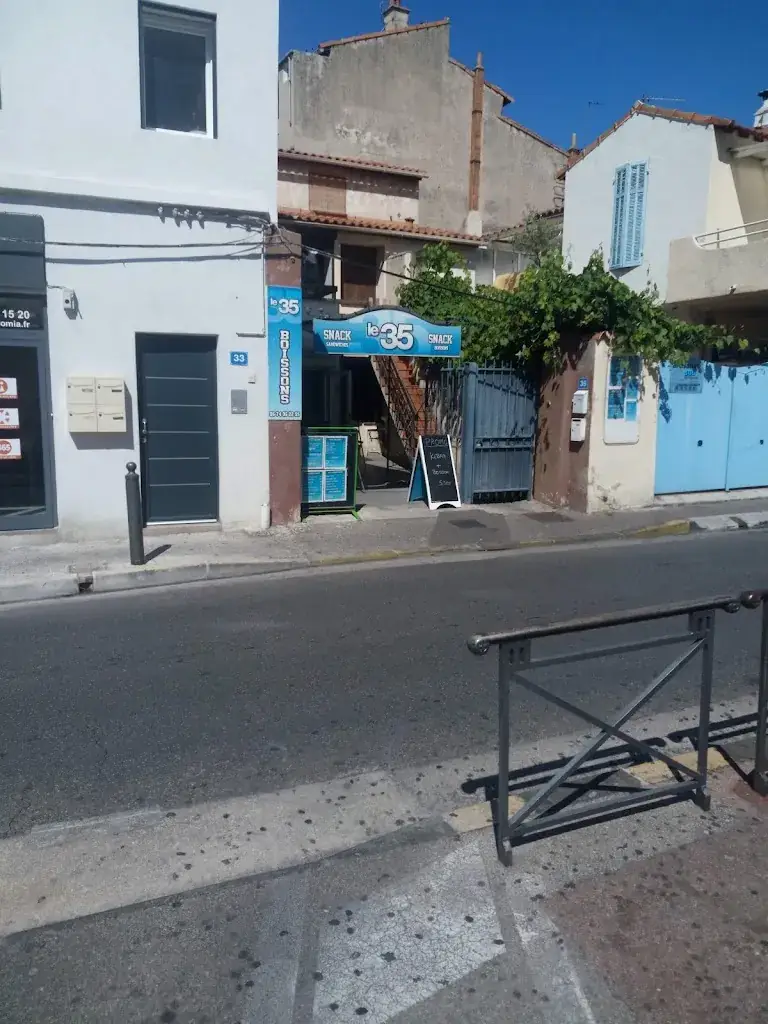 Snack Le 35_Marseille_slider_image_2