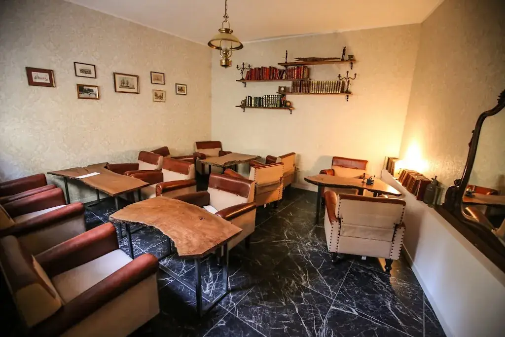 Black Mamba_Marseille_slider_image_1