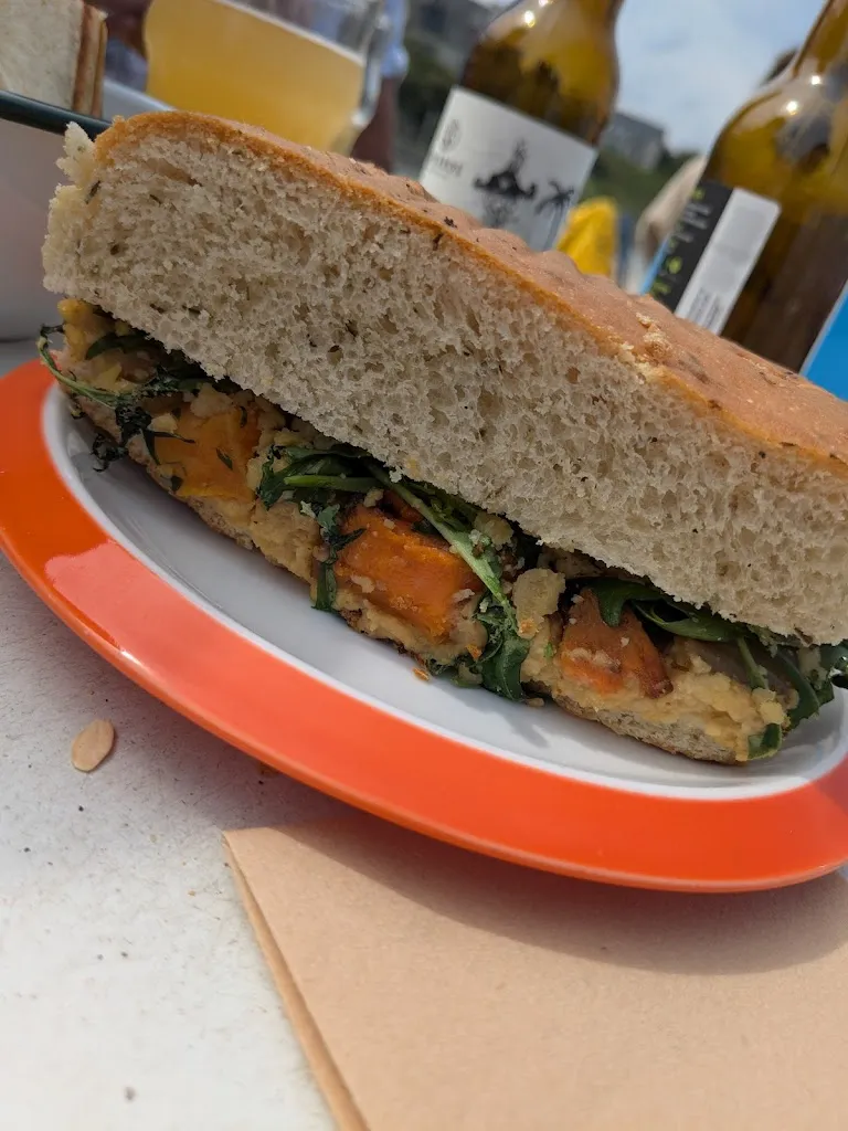 Daisy Botha_Petite Nature_Saint-Briac-sur-Mer_review