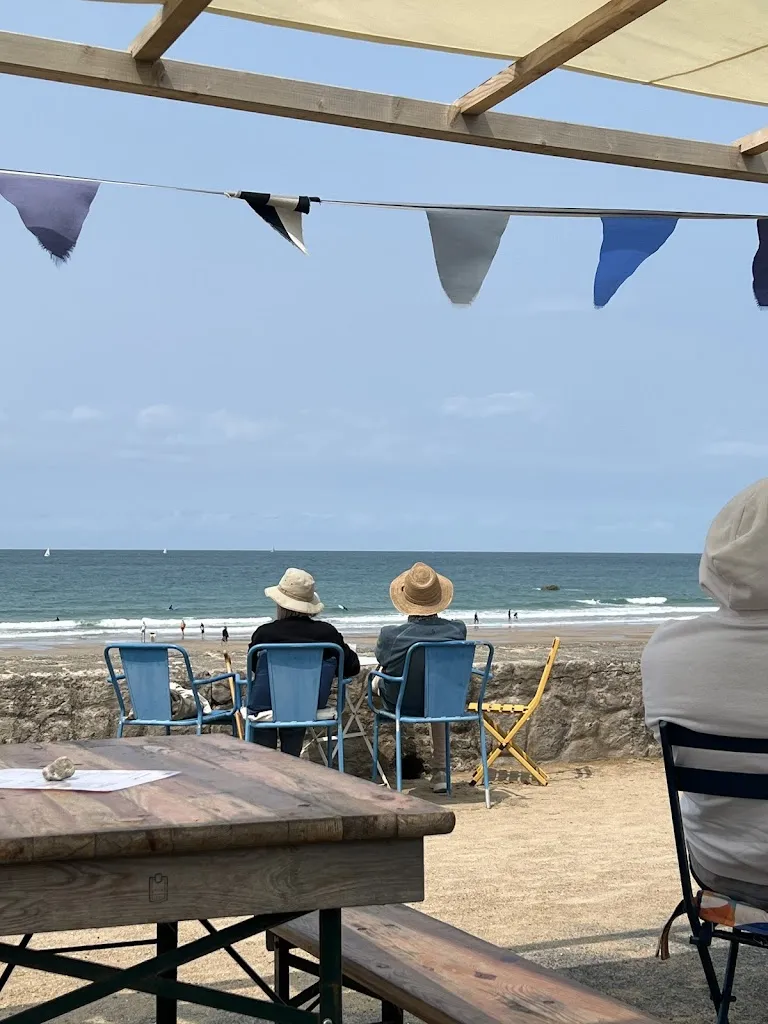 anne-sophie poirier_Petite Nature_Saint-Briac-sur-Mer_review