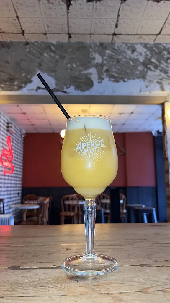 Latifah kone_Limoge_Saint-Briac-sur-Mer_review