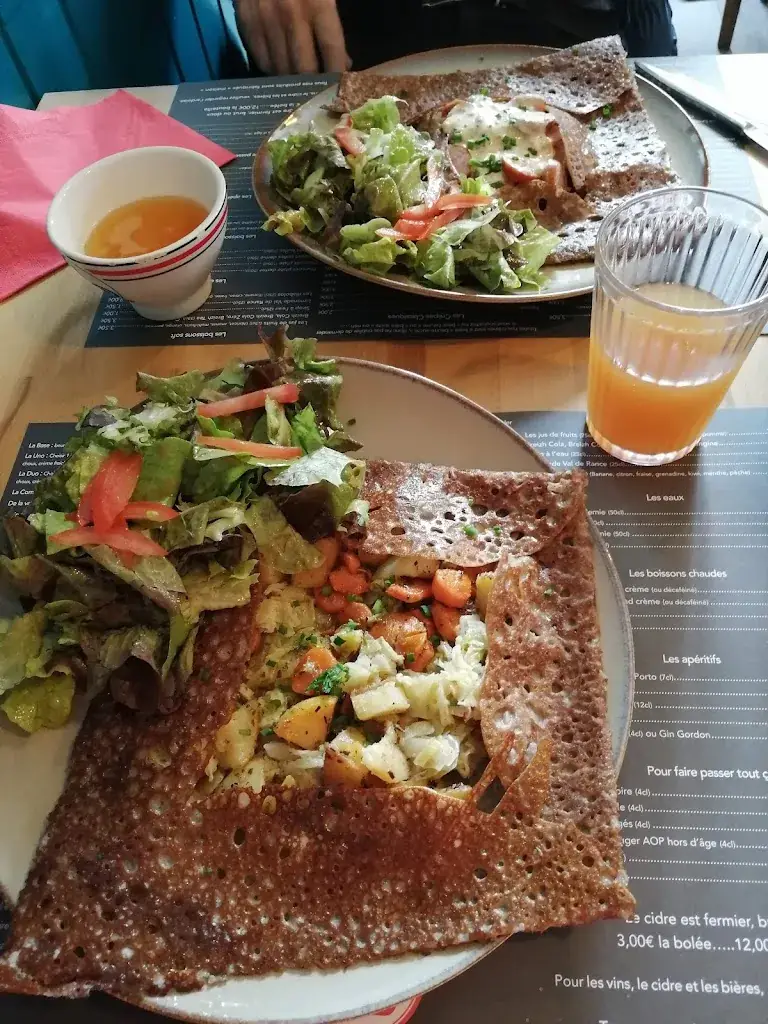 Clare Fear_Le Pot de Beurre_Saint-Lunaire_recensione