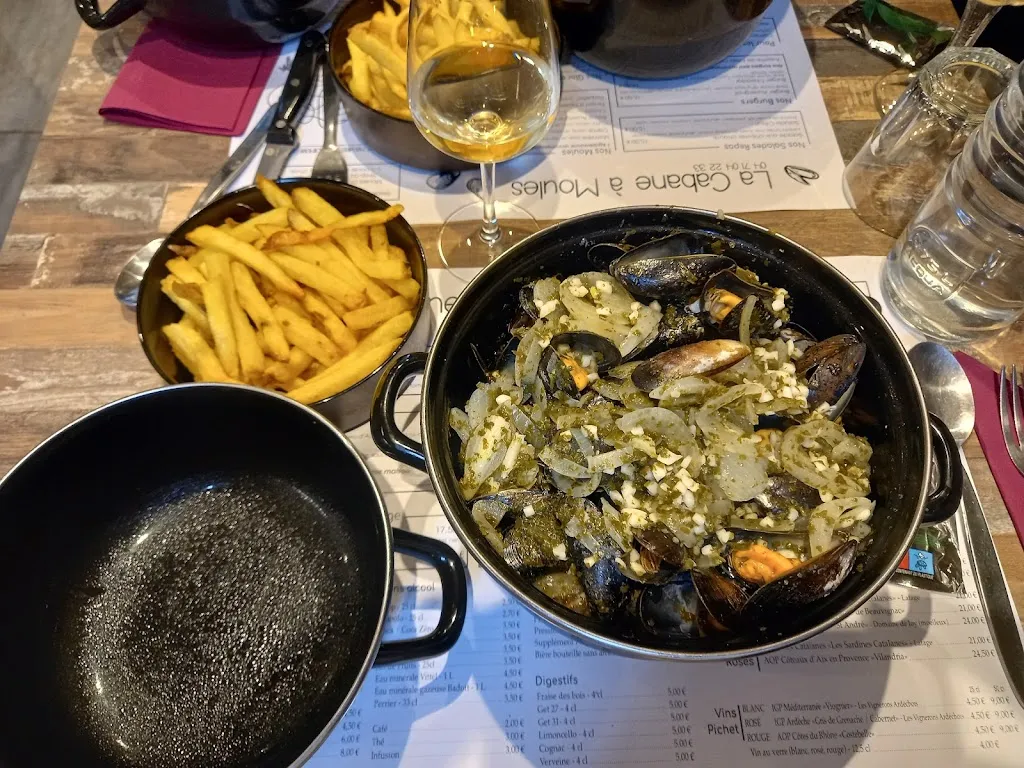 ALINE TARILLON_La cabane à moules_Puy-en-Velay_review