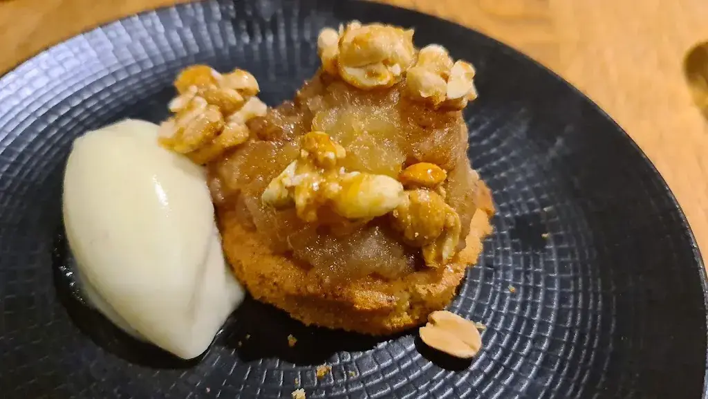 Karlheinz Mevissen_La Source_Vannes_review