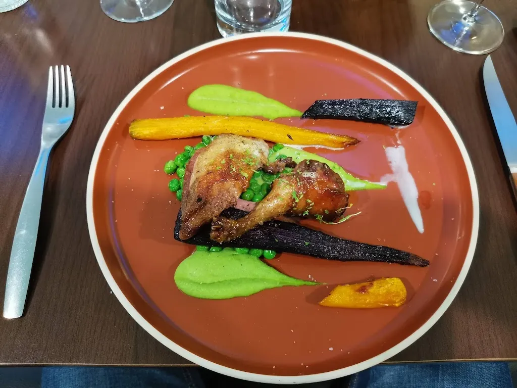 uwe müller_Le Poussin Masqué_Vannes_review