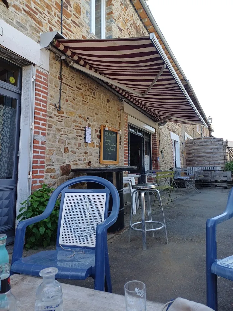 xavier moulet_La Tête d'Affiche_Saint-Médard-sur-Ille_review