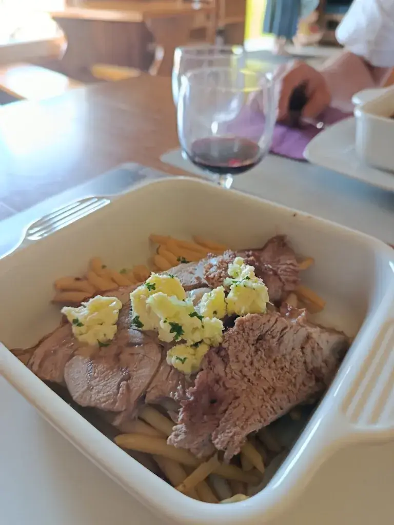 Laura Wolff_Ty coude_Saint-Nicolas-du-Pélem_review