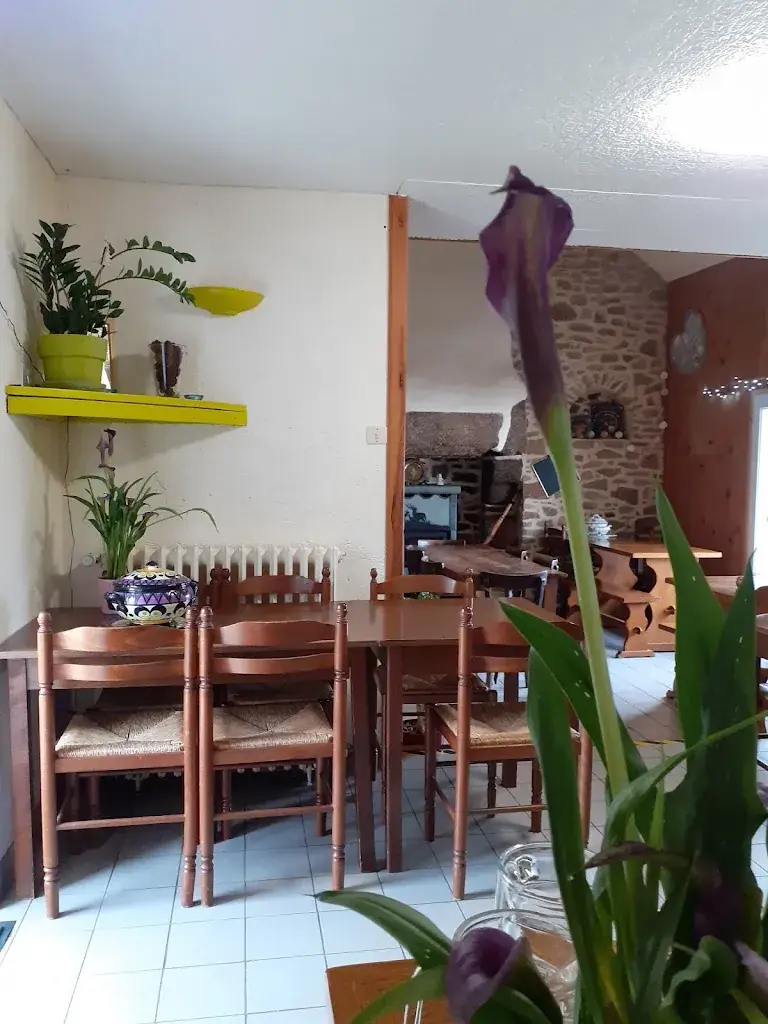 Ty coude restaurant in Saint-Nicolas-du-Pélem