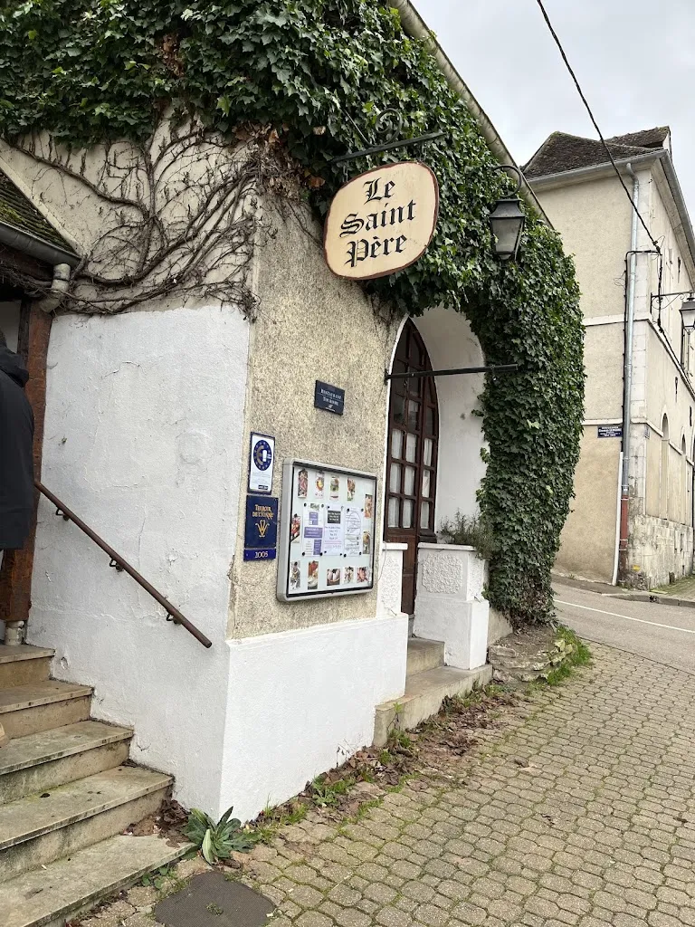 le Saint-père Restaurant restaurant in Tonnerre