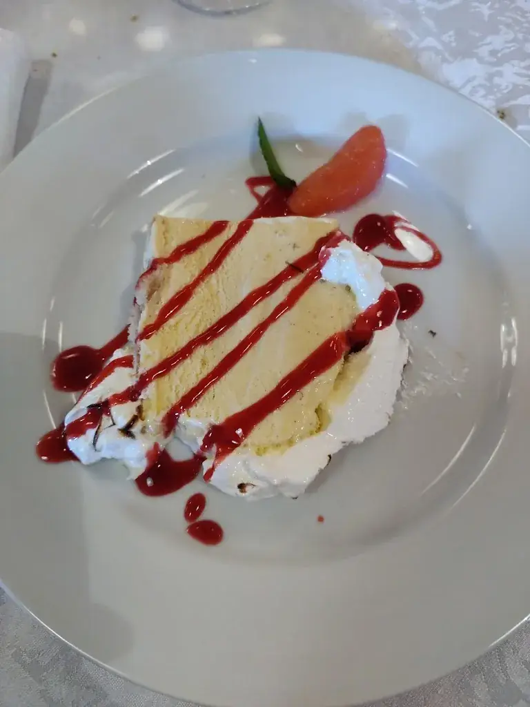 Lodge les jardins d'Espaladous restaurant à Saint-Pierre-Eynac