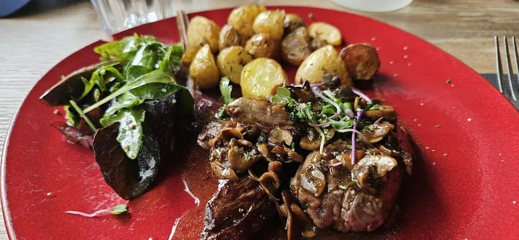 Florence Birdy_Le Bistrot du Golf_Saint-Jacques-de-la-Lande_recensione