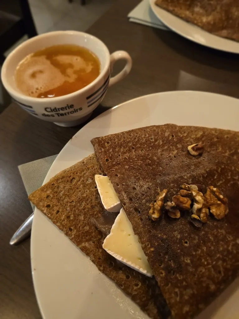 Alexandre FESSY_La Gourmandise_Saint-Jacques-de-la-Lande_review