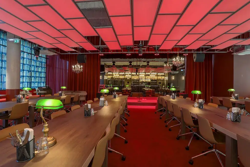 Librairie restaurant in Saint-Jacques-de-la-Lande