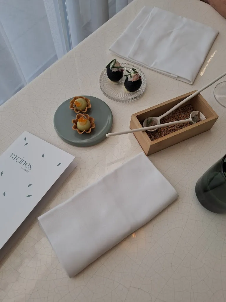 Vernandha Vannya_Racines_Rennes_review