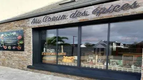 AU COEUR DES EPICES restaurant in Saint-Pabu