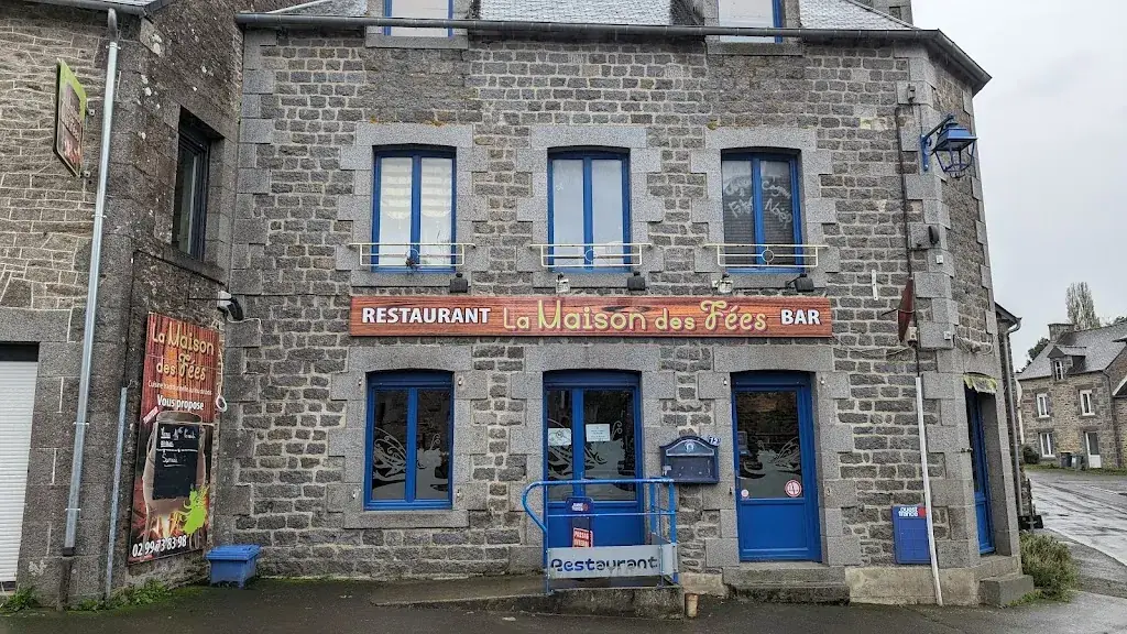 La Maison des Fées_Mesnil-Roc'h_slider_image_1