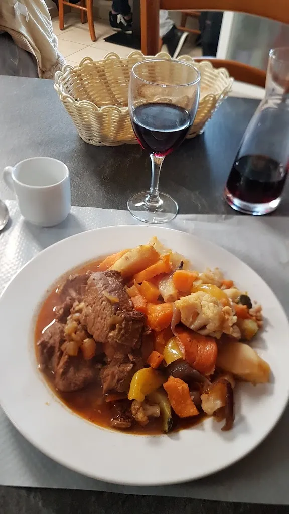 yvon lebas_Au Resto de la Place_Mesnil-Roc'h_review