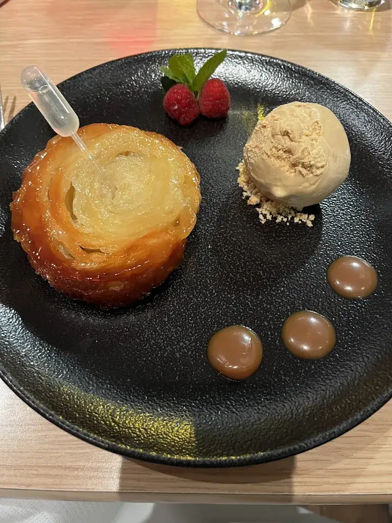 Anne Hermes_La Cale - Solidor - Saint-Malo_Saint-Malo_recensione