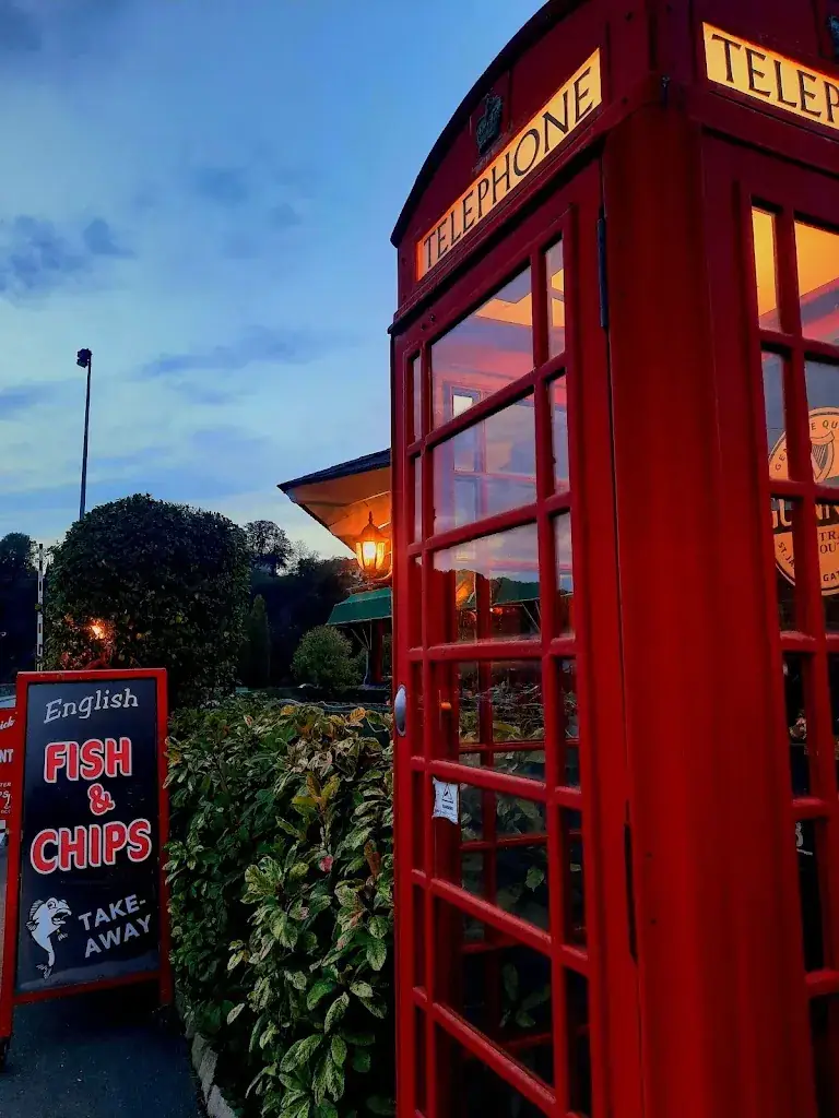 Dale Godwin_Le Saint Patrick_Vicomté-sur-Rance_review