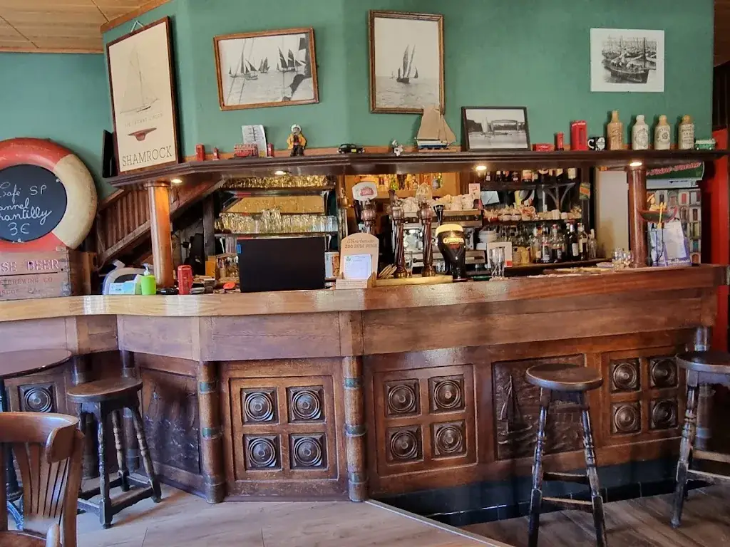 Le Saint Patrick restaurant in Vicomté-sur-Rance