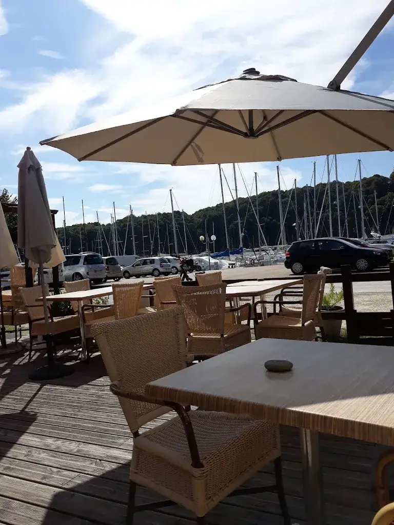 The Lyvet Gourmand_Vicomté-sur-Rance_slider_image_1