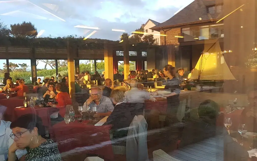 Dino Magnatta_Le Bénétin_Saint-Malo_review