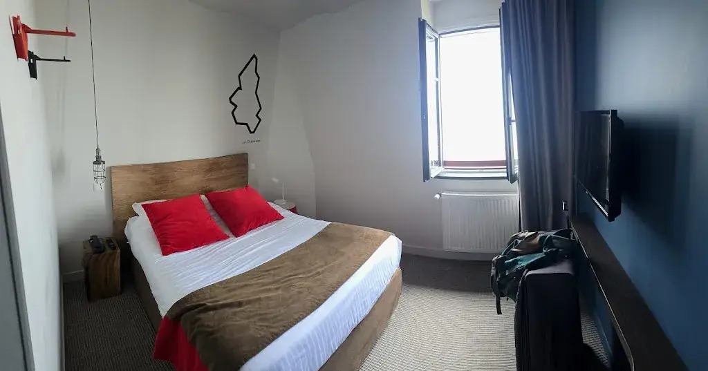 Michael Hobster_AR INIZ - Hôtel restaurant_Saint-Malo_review