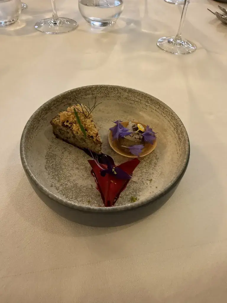 kate marcinek_Le Chalut_Saint-Malo_review