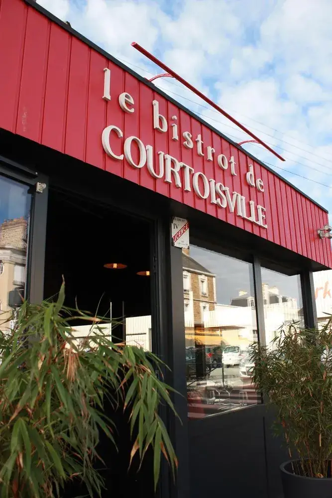 Le Bistrot De Courtoisville restaurant in Saint-Malo