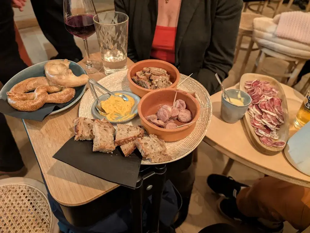 Clément Chevalier_Le Bercail_Saint-Malo_review