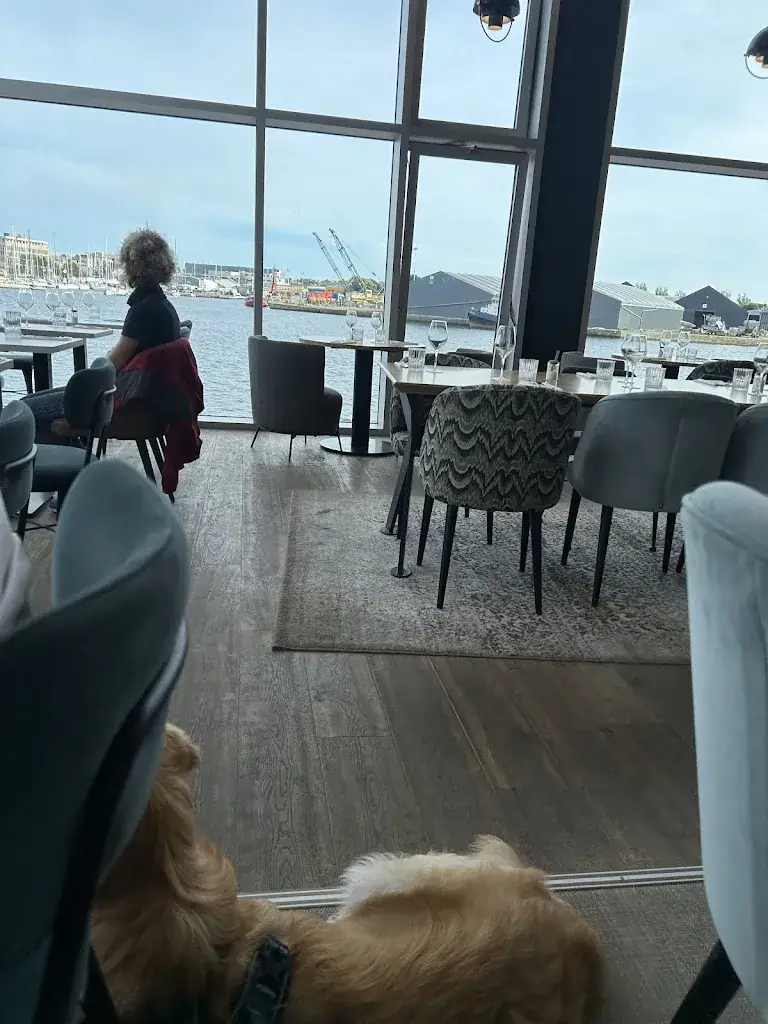 Stephen C Moore_Restaurant 1934_Saint-Malo_review