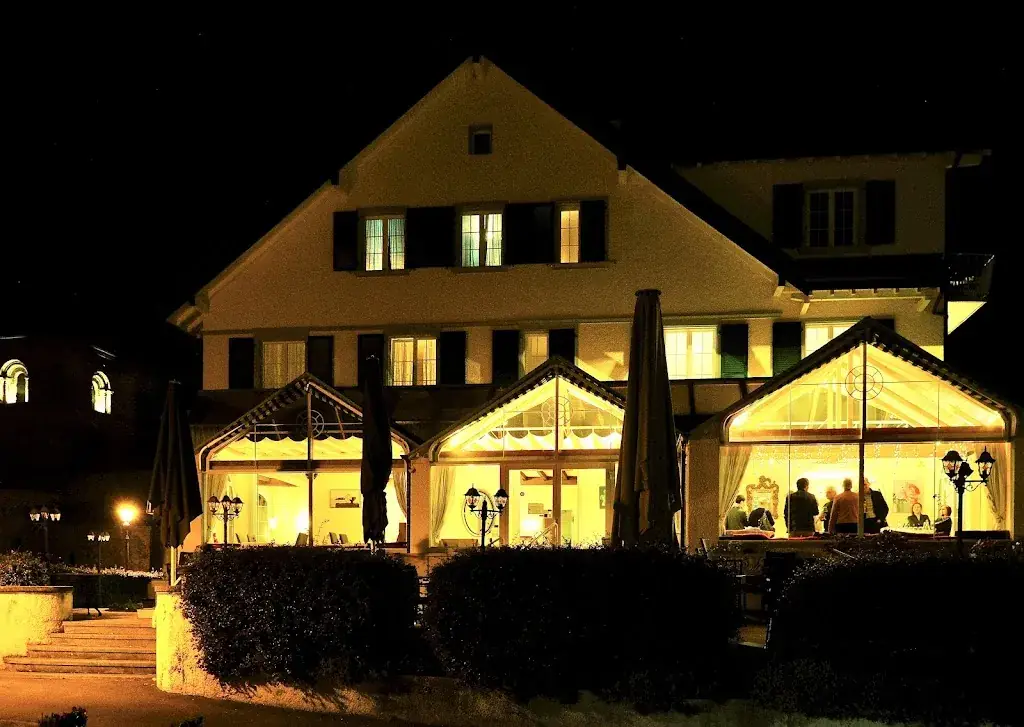 Sebastian Reiz_Café-Restaurant Le Débarcadère_Saint-Sulpice_review