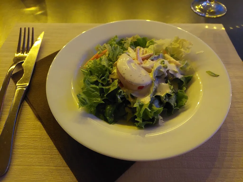 Linh Ta Phuong_Restaurant Le Skipper_Saint-Sulpice_reseña