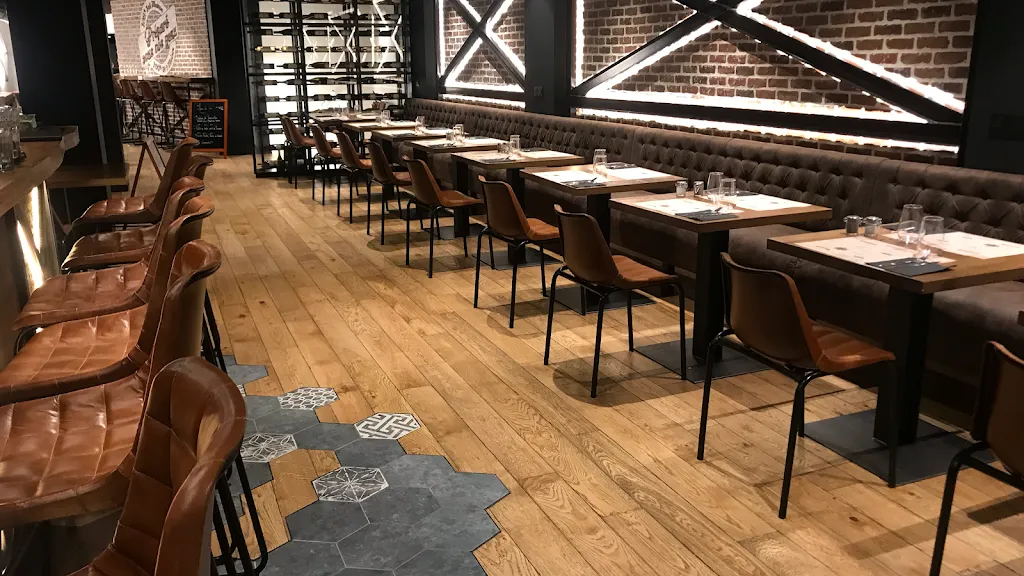 L'atelier du 84 restaurant in Saint-Renan