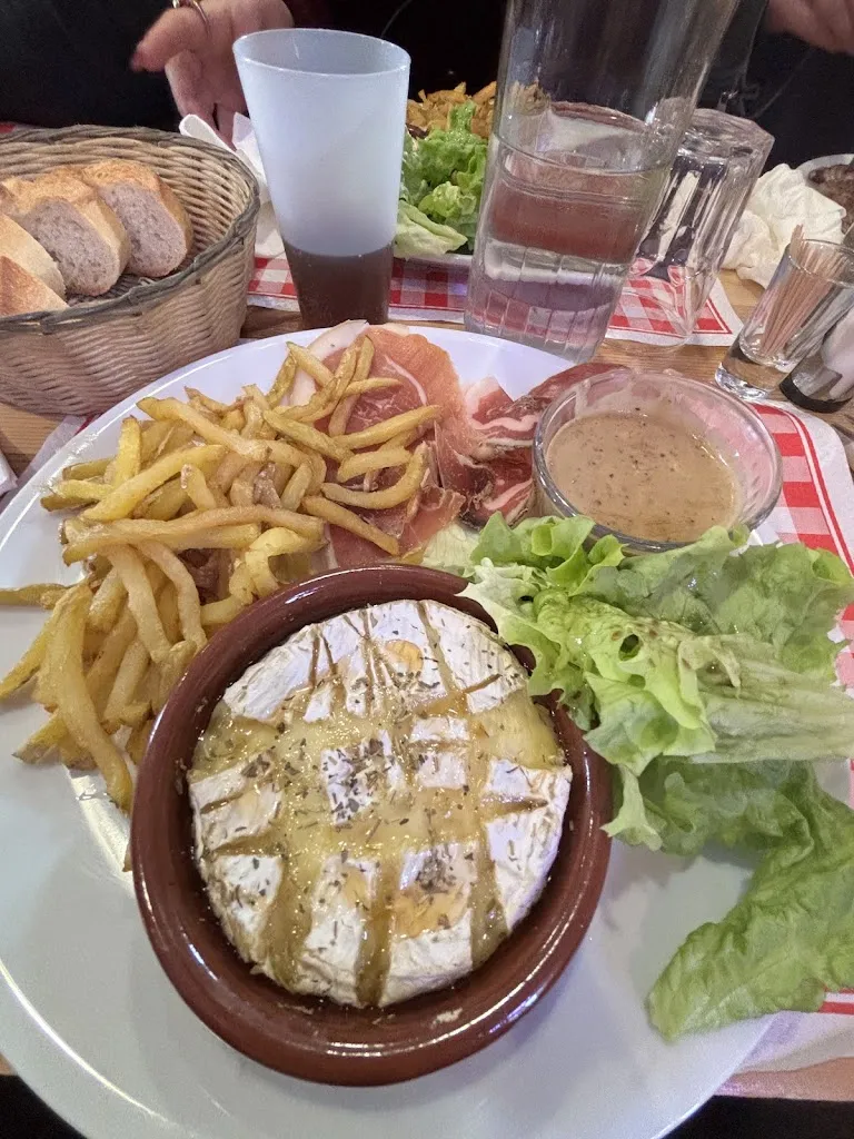 Faranna Lucas_LE CHALET café resto_Chadrac_review