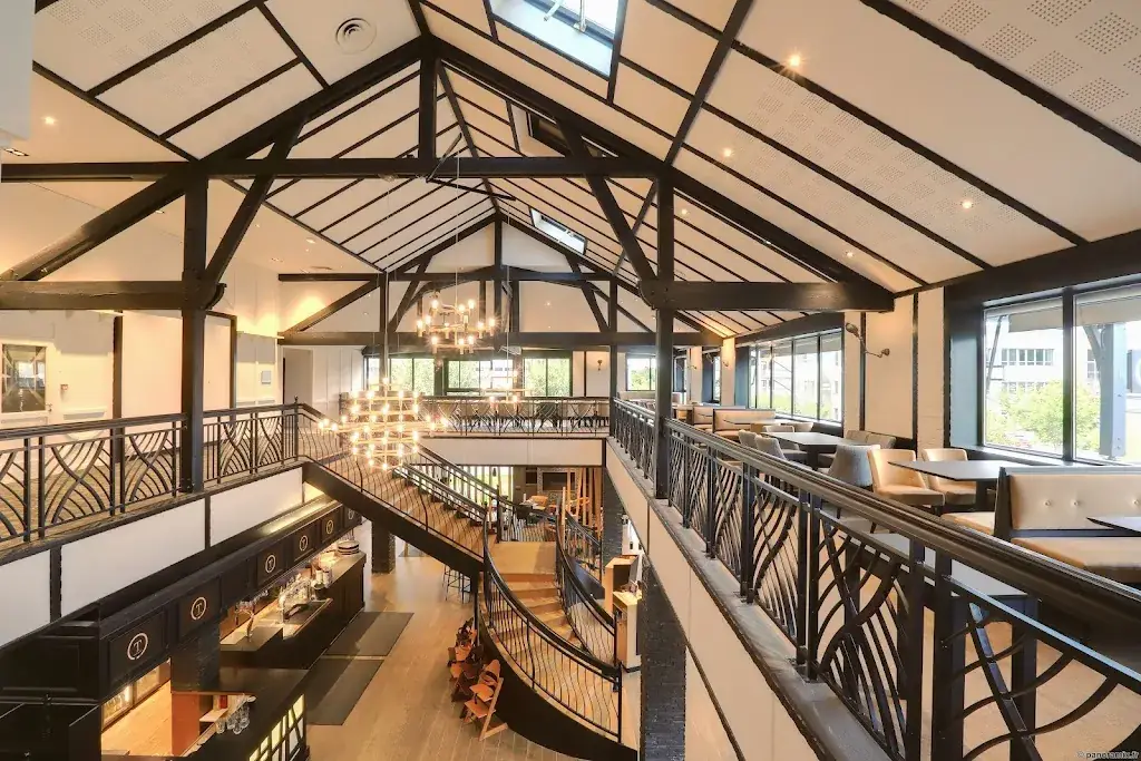 La Taverne - Table de caractère - Saint-Grégoire restaurant in Saint-Grégoire