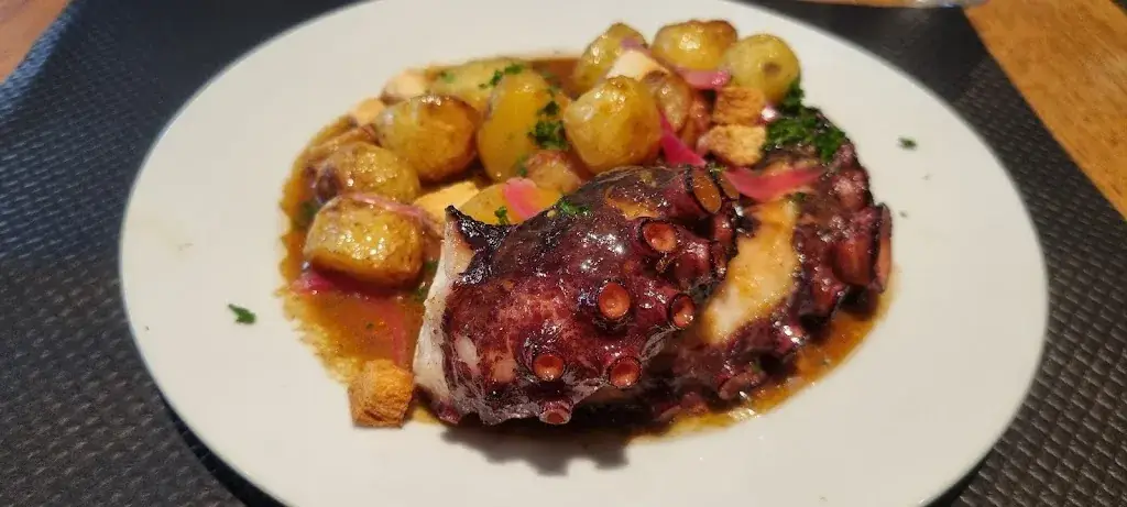 Gurvan K_Le petit Olivier Saint Grégoire_Saint-Grégoire_review