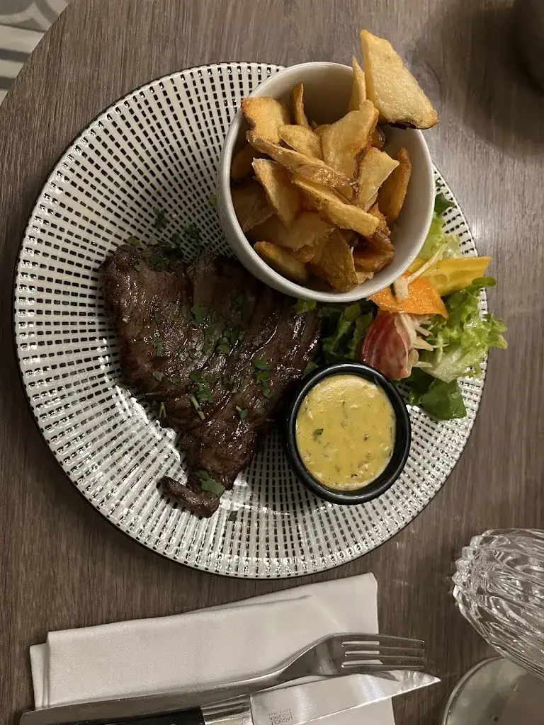 Santiago Arango_Restaurant Les Halles Saint-Grégoire Rennes_Saint-Grégoire_review